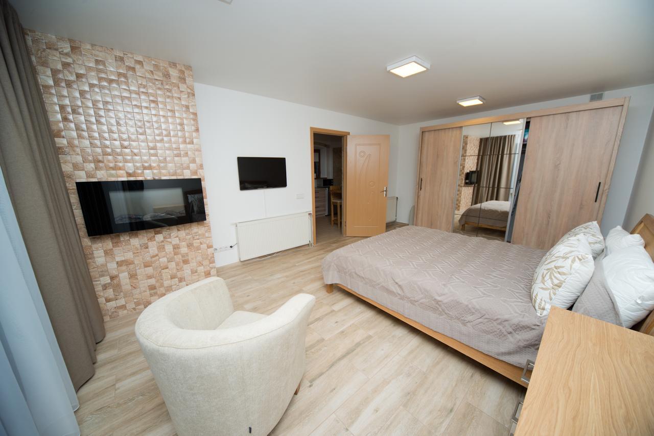 Petro Delux Apartments كاوناس المظهر الخارجي الصورة