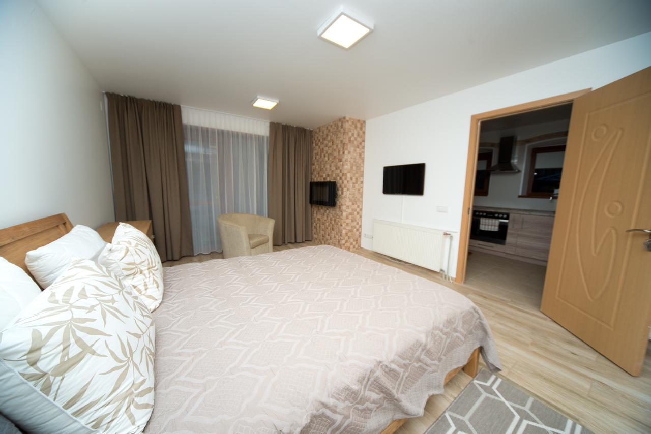 Petro Delux Apartments كاوناس المظهر الخارجي الصورة