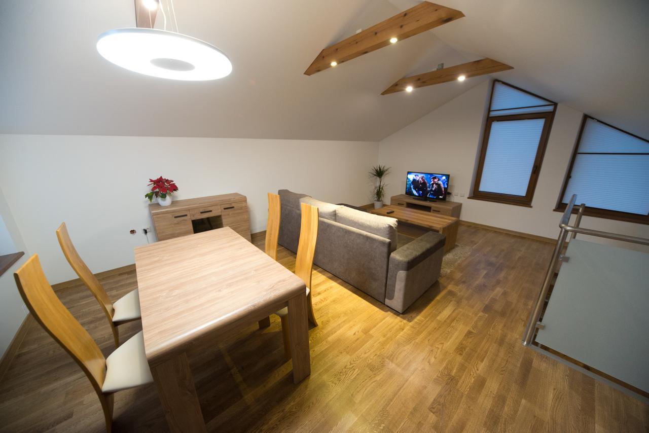 Petro Delux Apartments كاوناس المظهر الخارجي الصورة