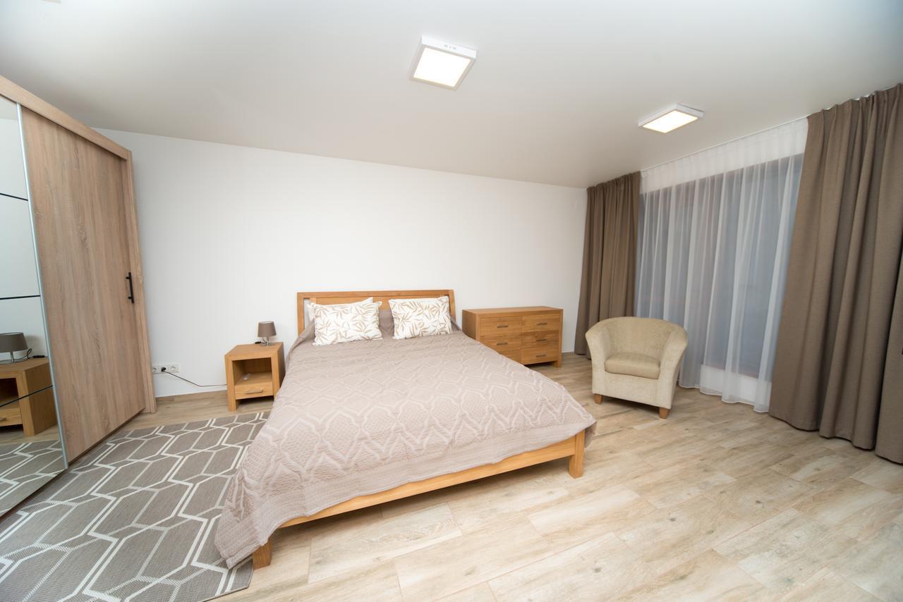 Petro Delux Apartments كاوناس المظهر الخارجي الصورة