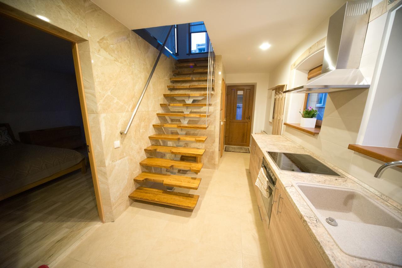 Petro Delux Apartments كاوناس المظهر الخارجي الصورة