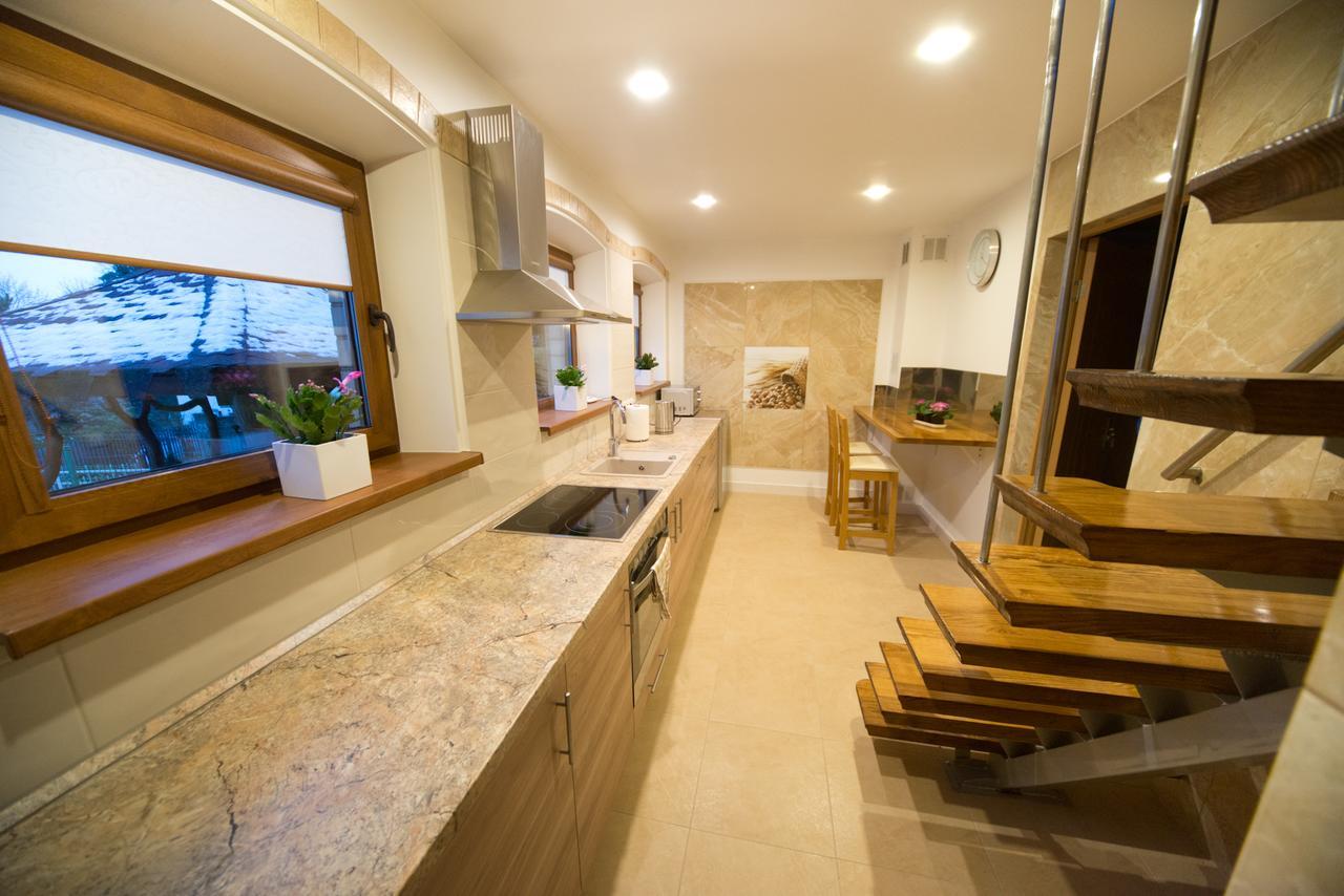 Petro Delux Apartments كاوناس المظهر الخارجي الصورة